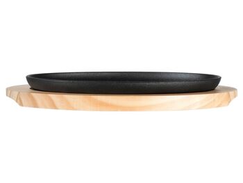 Gril ovale en fonte avec plateau en bois 16x22 cm. Composé de : grille 26x16x2,5 cm h ; plateau cm 31x19x2 h 6