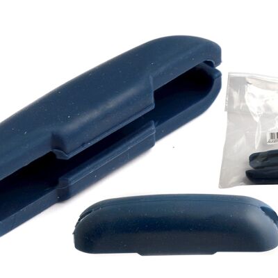 Set of 2 handle covers for Executive Chef items in blue silicone