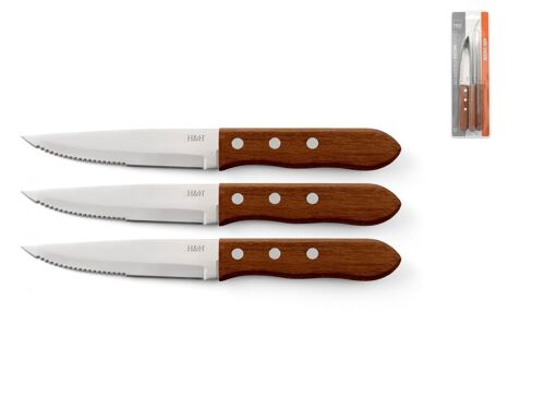 Set 3 coltelli Arizona con lama in acciaio inox con punta seghettata e manico rivettato in legno naturale. Misure del coltello base 2cm, altezza 1,5 cm ,profondità 21 cm. Peso 0,045 gr.
