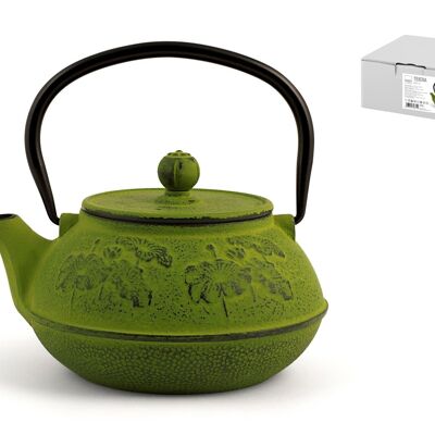 Cast iron teapot with internally enamelled stainless steel filter lt 0.80 green color.