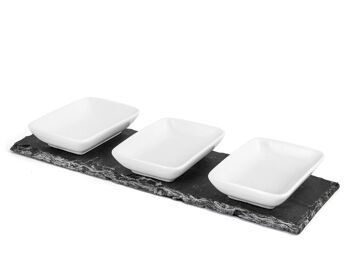 Plateau rectangulaire en ardoise avec bols carrés en porcelaine 30x10 cm. Les tasses peuvent être lavées au lave-vaisselle et conviennent au micro-ondes 8