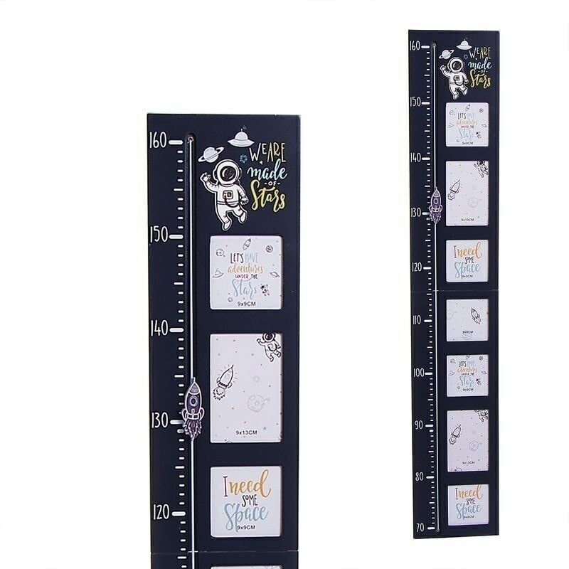 METRO PARED CON PORTAFOTOS ASTRONAUTA HH2182781