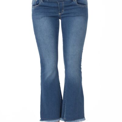 Maternity frayed jeans