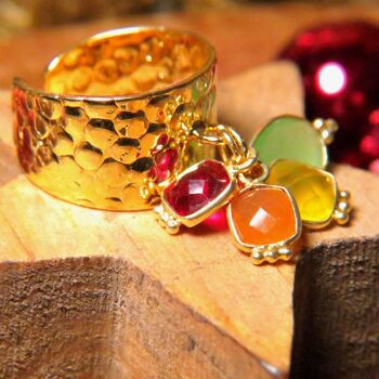 Bague "MARION" dorée or fin avec pierres de Grenat et Calcédoine verte jaune et orange 13