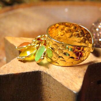 Bague "MARION" dorée or fin avec pierres de Grenat et Calcédoine verte jaune et orange 14