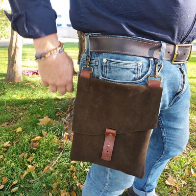 Fanny pack for bikers and hikers, Made of waterproof suede and semi-greased leather. With quick hitches. Opplav pilgrim biker.(Dark Green suede)