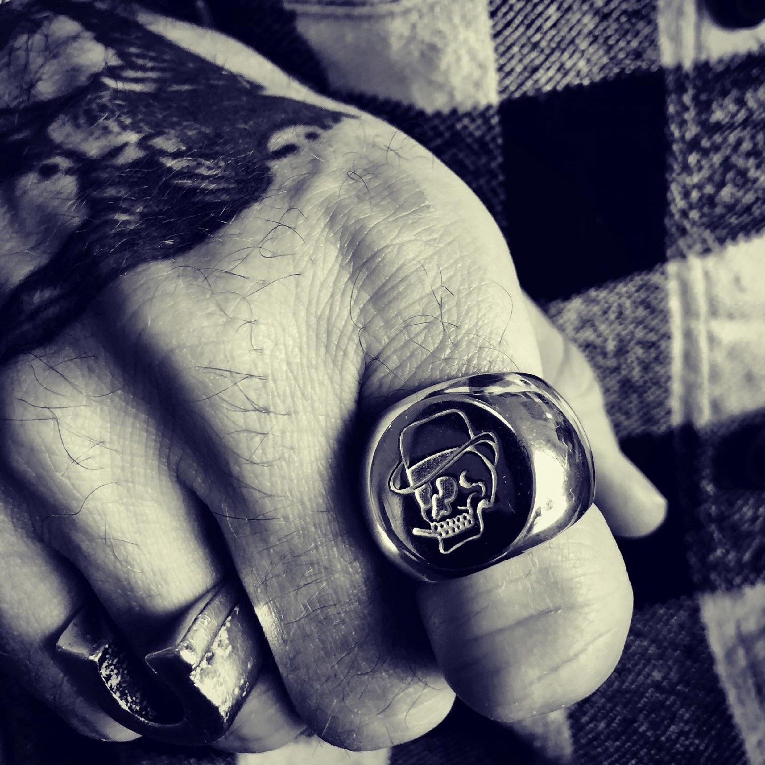 Rum Knuckles Anello con sigillo in argento sterling 925 massiccio