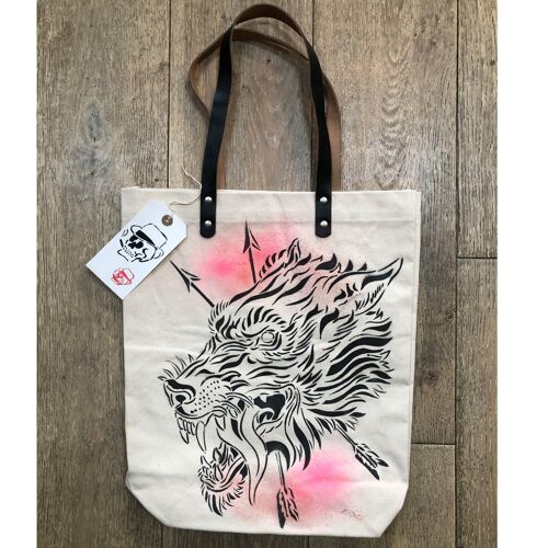 RK WOLF TOTE BAG