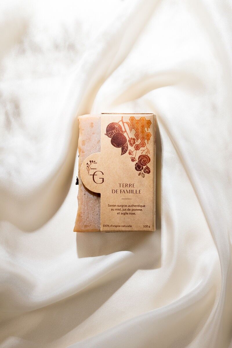 Terre de famille: Surgras feste Naturseife
