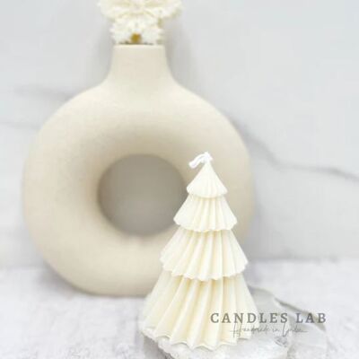 Candles Lab - Chritsmas tree soy wax candle. Handmde in London. Vegan.