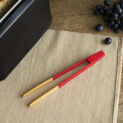 Magnetic toast tongs - on card