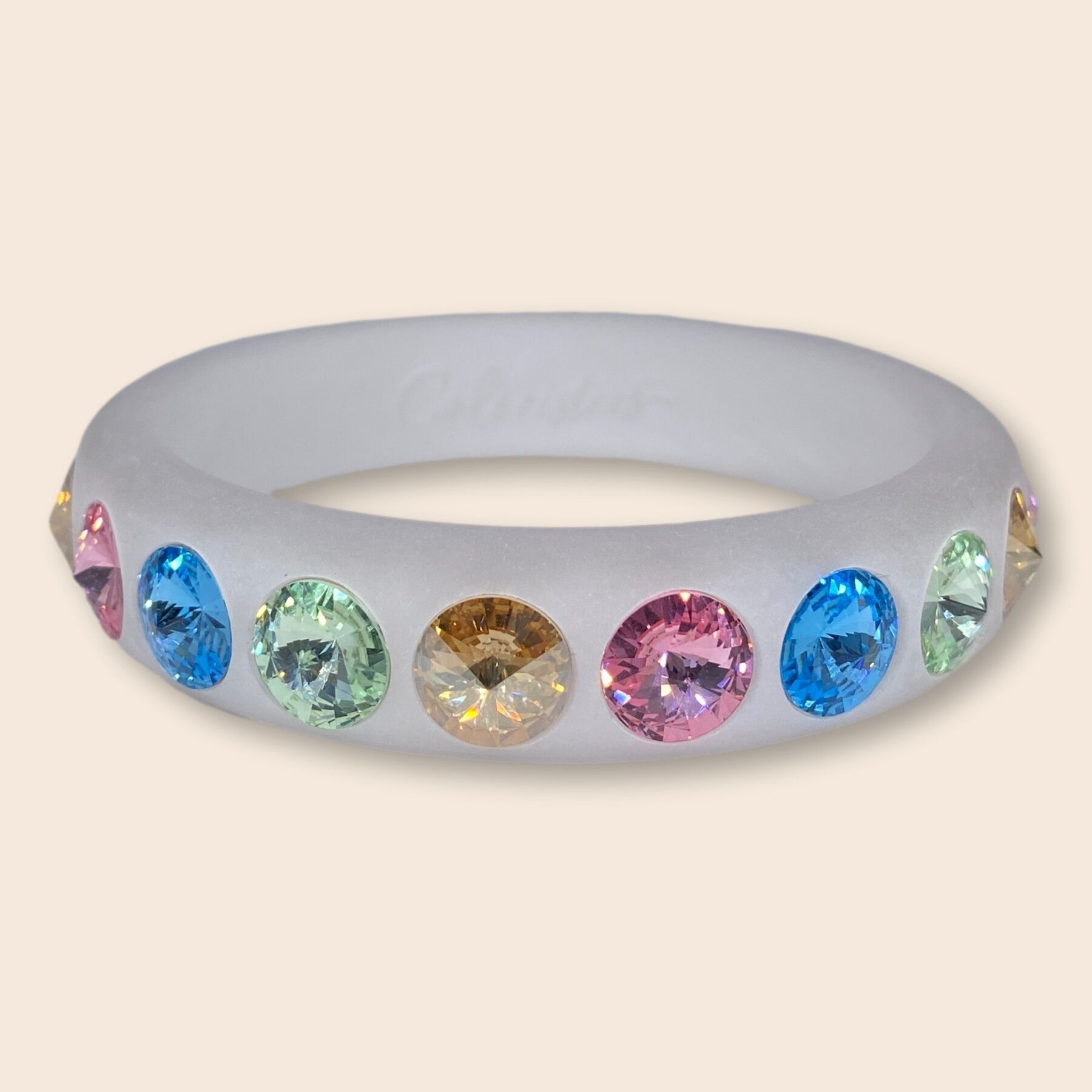 White bangle Sassari with multicolored crystals