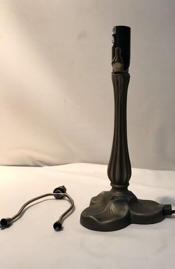 Lampe à poser base forme trèfle avec abat-jour Tiffany diamètre 20cm Rose Série LG281870 4