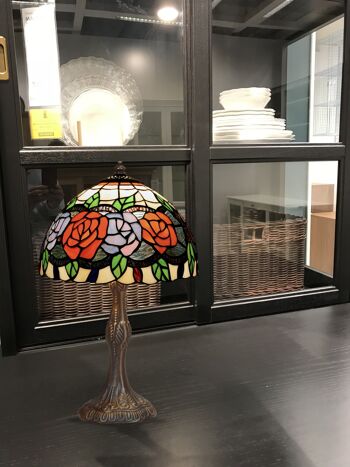 Lampe de table avec forme Tiffany et écran diamètre 20cm Série Rosy LG283880 3