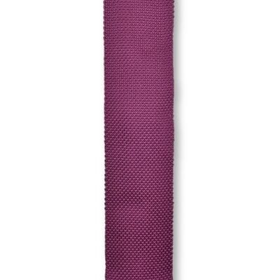 Berry pink knitted tie
