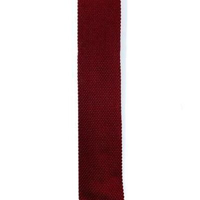 Burgundy knitted tie
