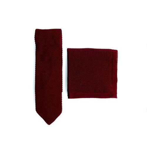 Burgundy knitted tie and pocket square set