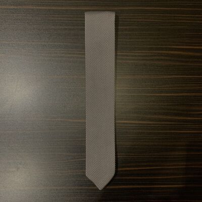 Dove grey knitted tie