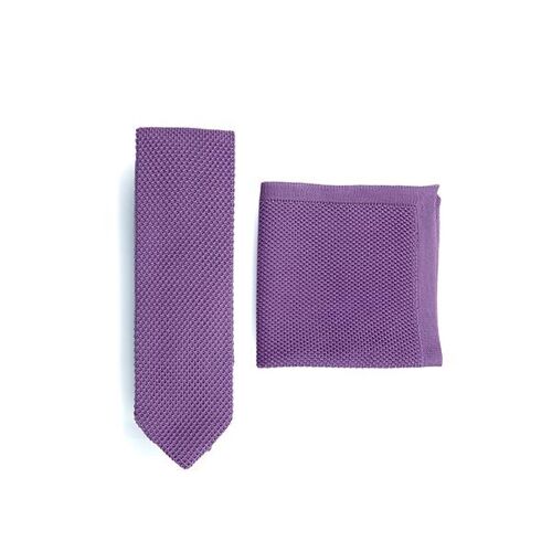 Purple knitted tie and pocket square set