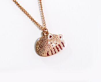 Collier émail panda rouge 2