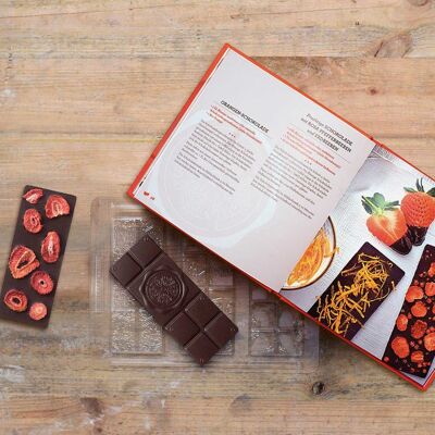 CHOCQLATE recipe book + chocolate mold