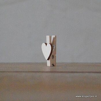 Mini pinces à linge Coeurs en bois 3