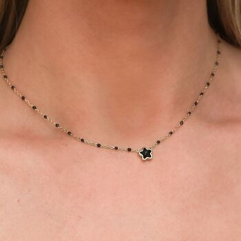 Collier doré petite étoile noir 2