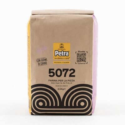 PETRA 5072 - ​​​​Farina di grano tenero tipo “0” con germe di grano 2,5 Kg