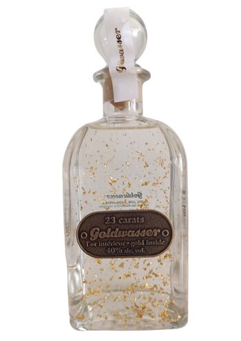 Vodka Goldwasser avec des Paillettes d’ or 23 carats 3