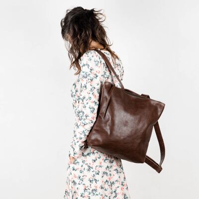 Chestnut brown Pocket artisan backpack