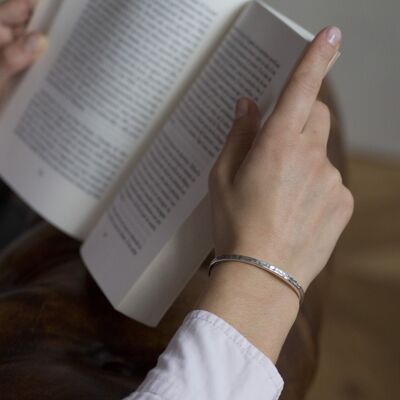 Fine hammered bangle - silver