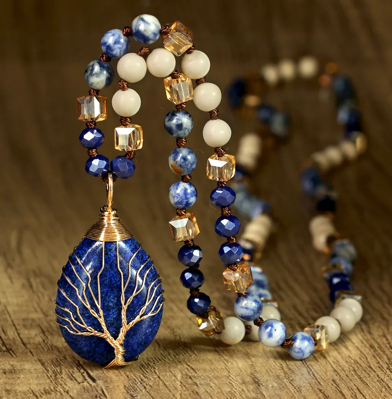 Long necklace (65cm) Set with natural stones