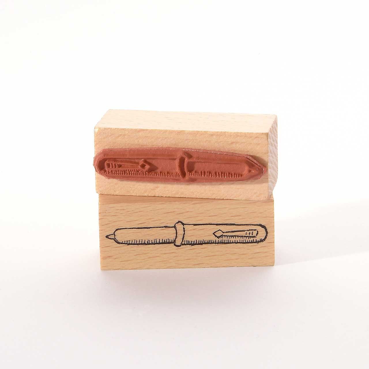 Titolo del francobollo con motivo: penna a sfera