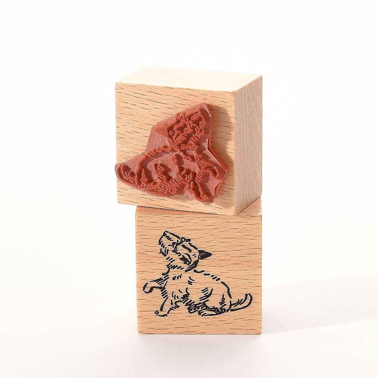 Titolo del francobollo con motivo: Cane di piccola taglia