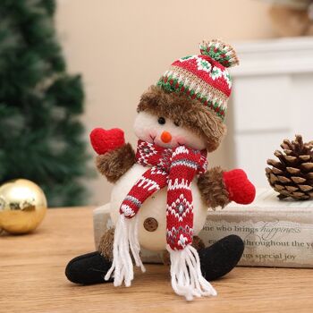 Ornements décoratifs de Noël de poupées rougeoyantes mignonnes