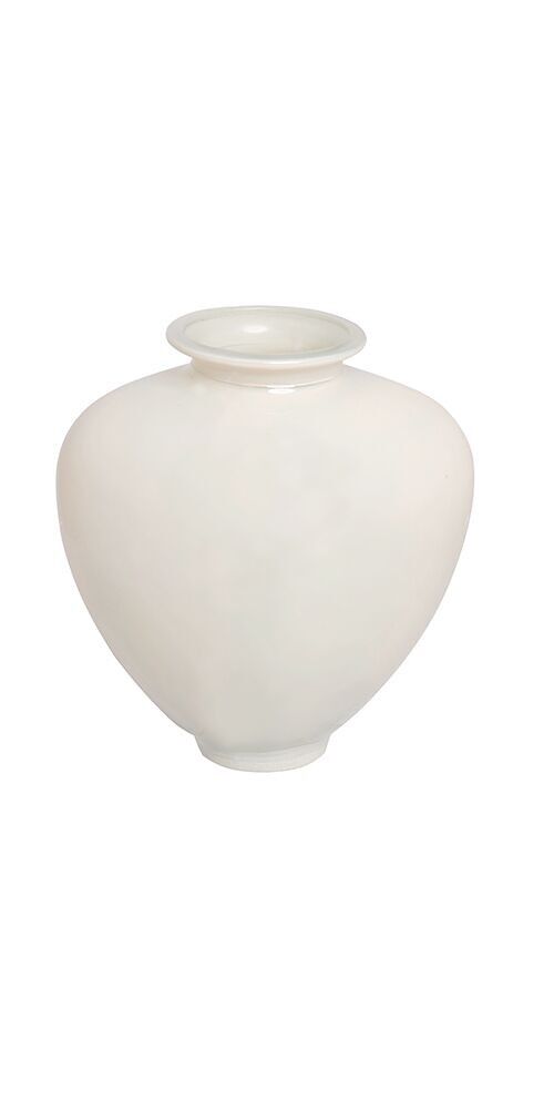 Modern glass vase in white.  Origin: Spain  Dimension: 25x17x25cm EE-011W