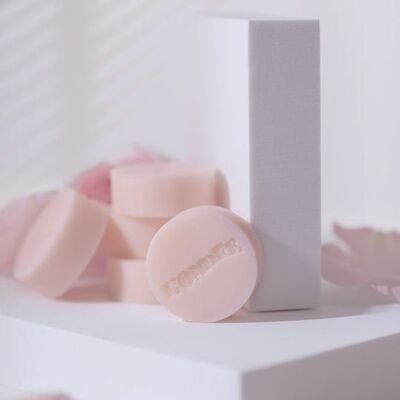 Chloé - Scented wax pebble