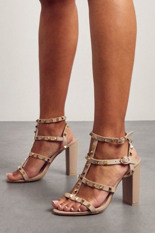 NUDE PU BLOCK HEEL WITH STUDDED STRAPS