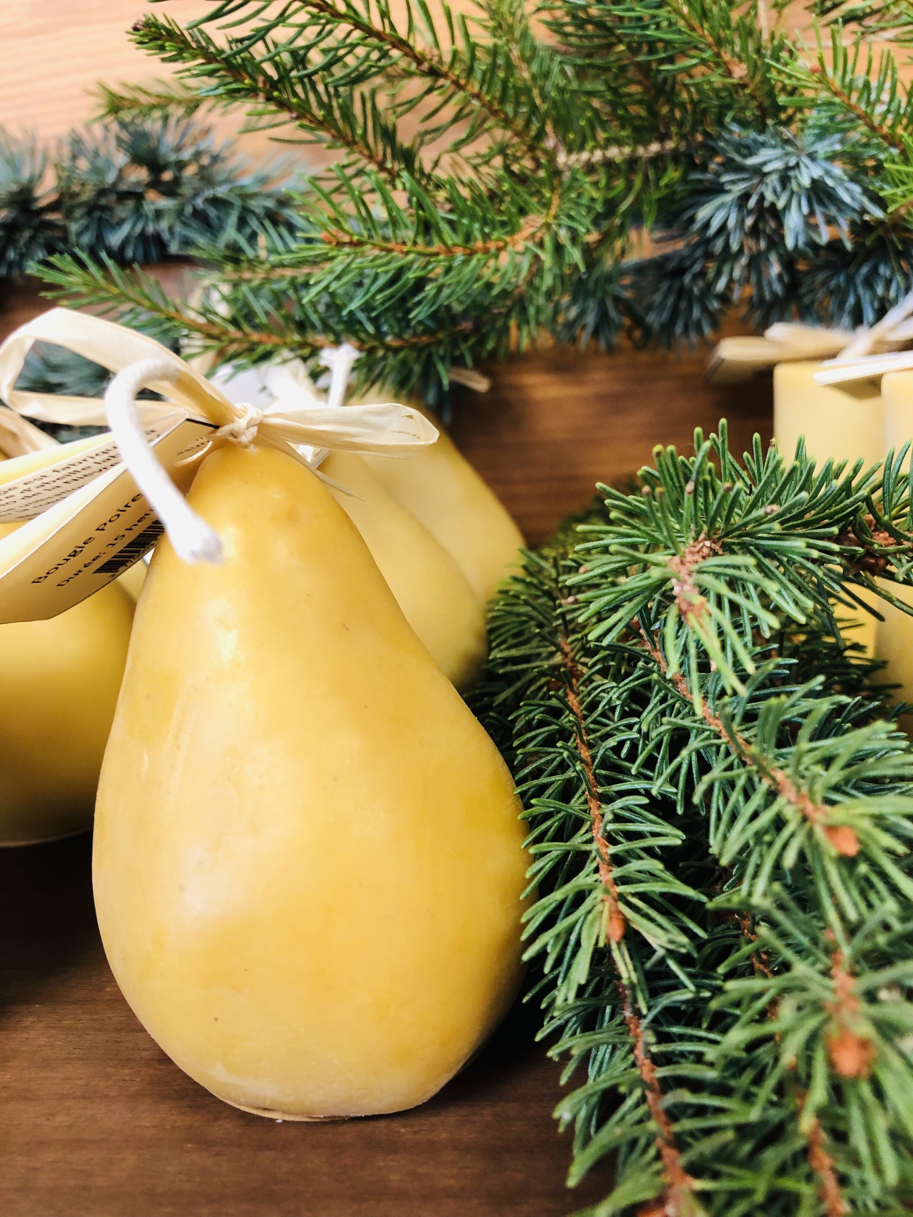 Candela di cera d'api biologica alla pera