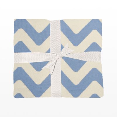 Wonderfully soft baby blanket in creamy white/blue