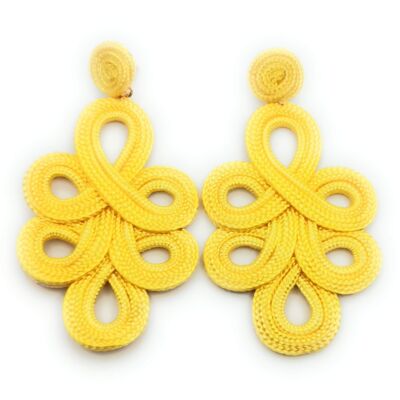 Lange und leichte Flamenco-Ohrringe Gelb