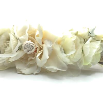 Flower Belt · White Raffia (last unit!)