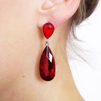 Boucles d'Oreilles Longues Cristaux Brillants Rouge 2