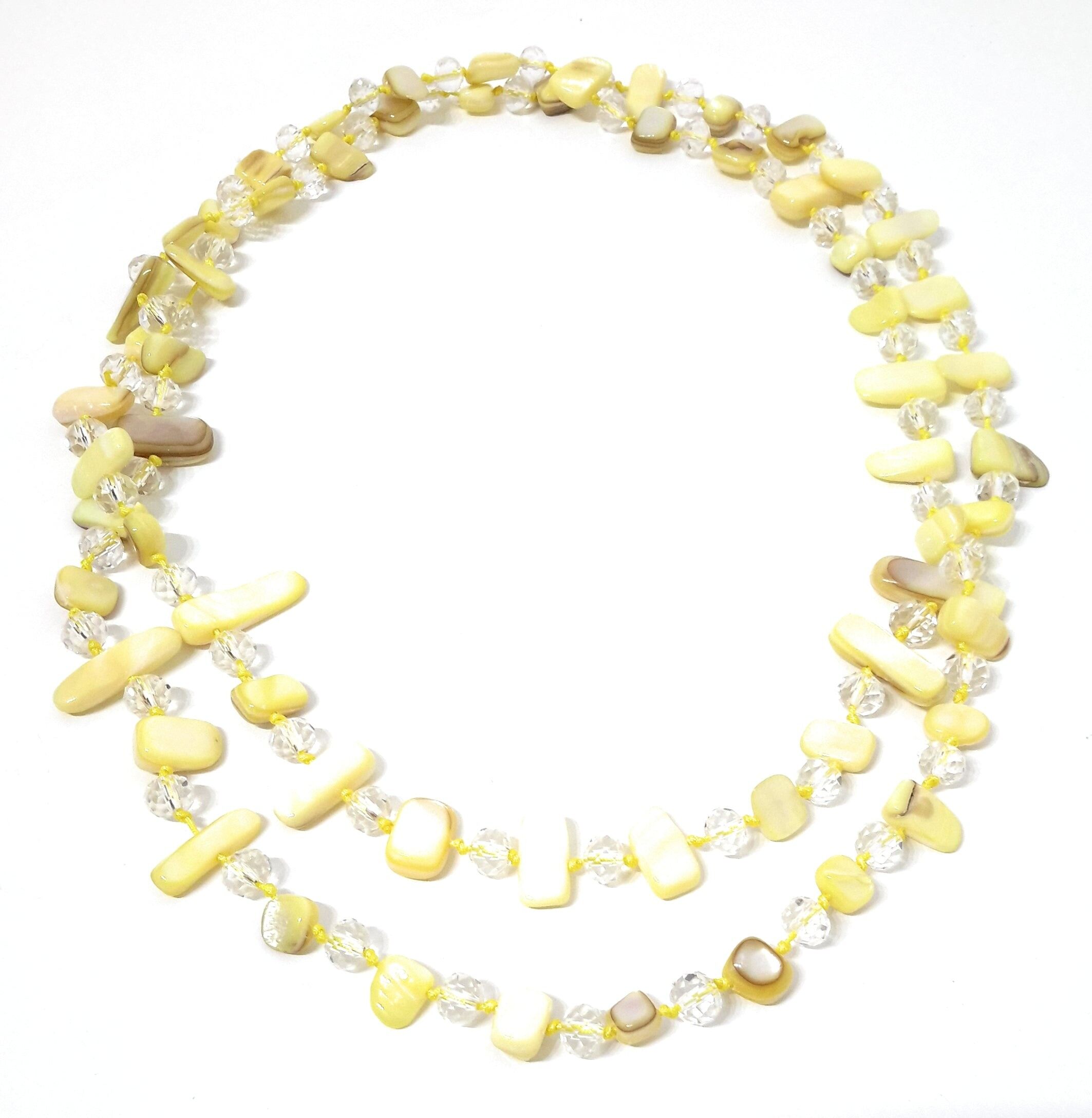 Collana lunga in madreperla gialla
