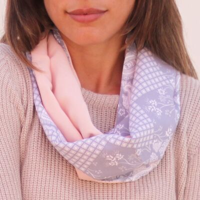 Circular Reversible Scarf Paisley / Light Pink