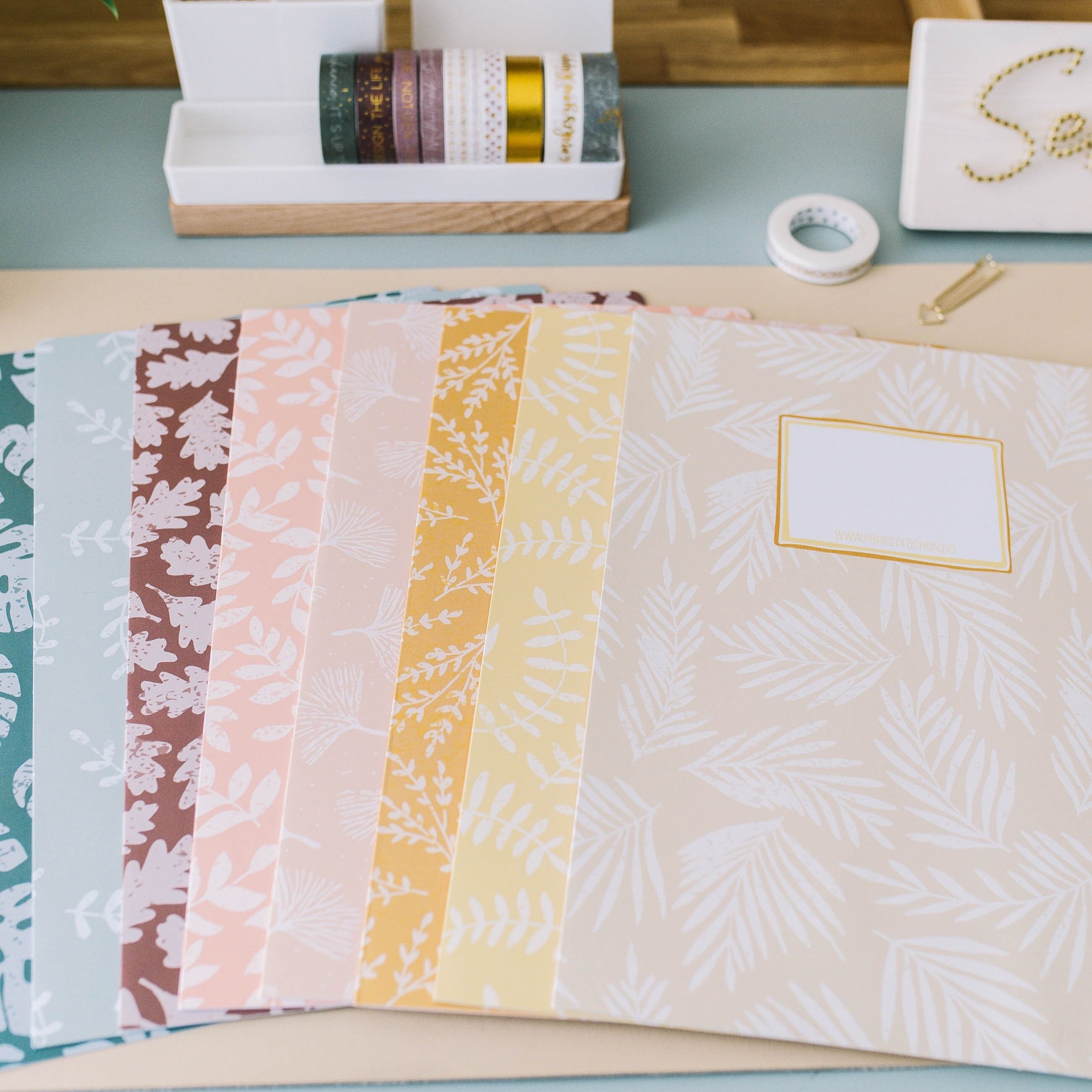 Set di 8 copertine per quaderni - fiori pastello - set 2