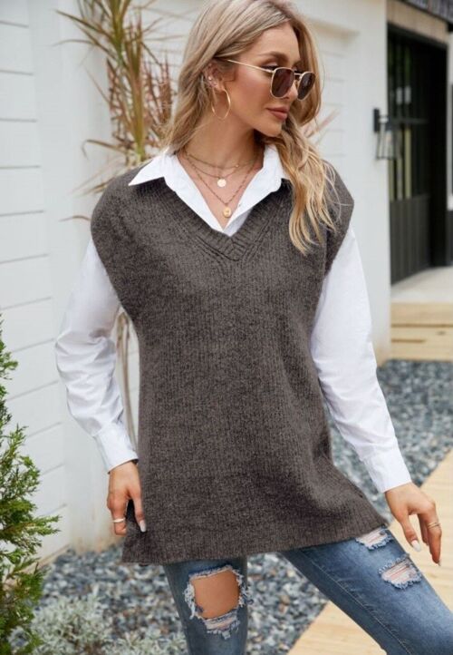 Classic Knit Side Slit Sweatervest-Brown