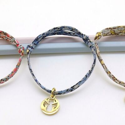 Assortment of 20 Liberty bracelets with a stainless steel charm