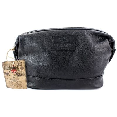 The Lyndon Black Leather Washbag