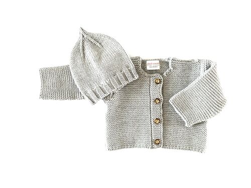 Geschenkset zur Geburt: Babystrickjacke & Mütze aus 100% Merinowolle Dolomiten